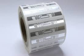 RFID Tags and Barcodes: Key Differences and Advantages